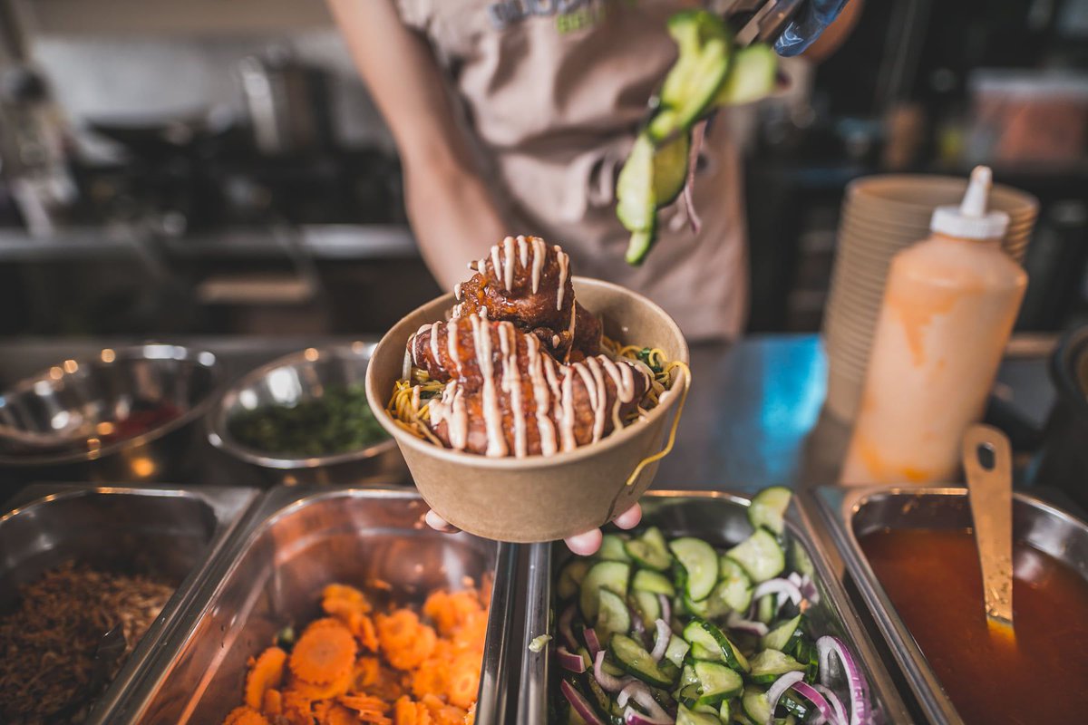 We've known what we'll be eating tonight for about 4 weeks. <a href="/SaiBuddhaBelly/">Soi 1268</a> Crispy Chicken GET IN ME!

You'll find us loitering to the side of their food stand from 7pm tonight
#digbethdiningclub #birmingham #digbeth