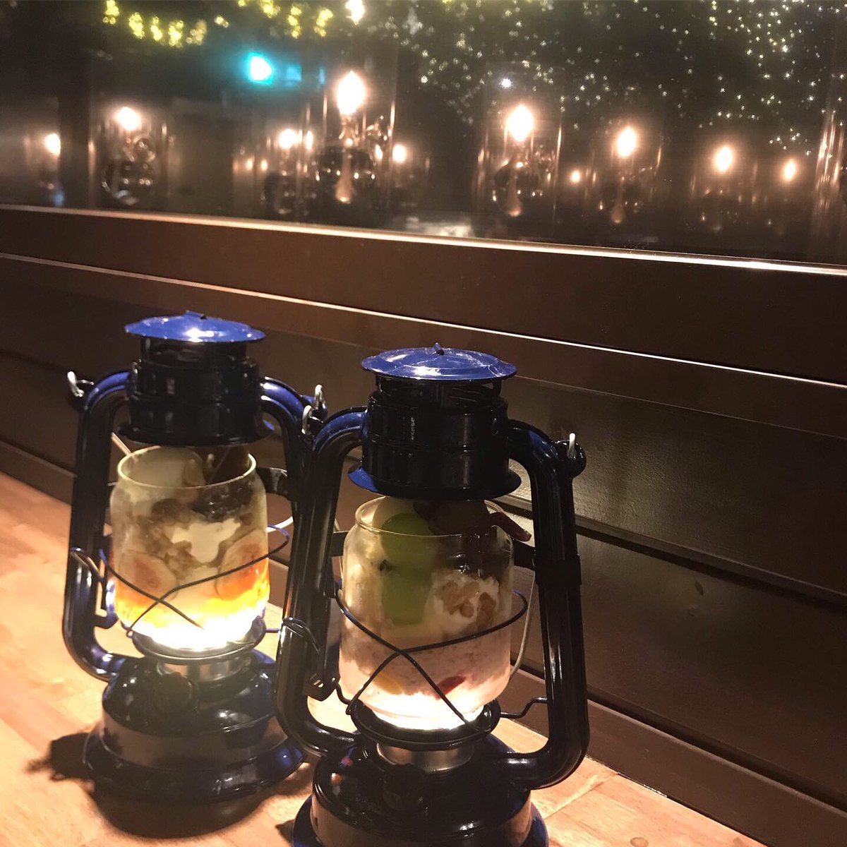 Eriko 滋賀県の箱館山でコキアと高島ちぢみの虹のカーテンを見て ランプの器に入ったぶどうのパフェをいただきました 箱館山 箱館山コキアパーク 高島ちぢみ 虹のカーテン ランプのパフェ パフェ専門店lamp ぶどうのパフェ 滋賀県の美しい景色