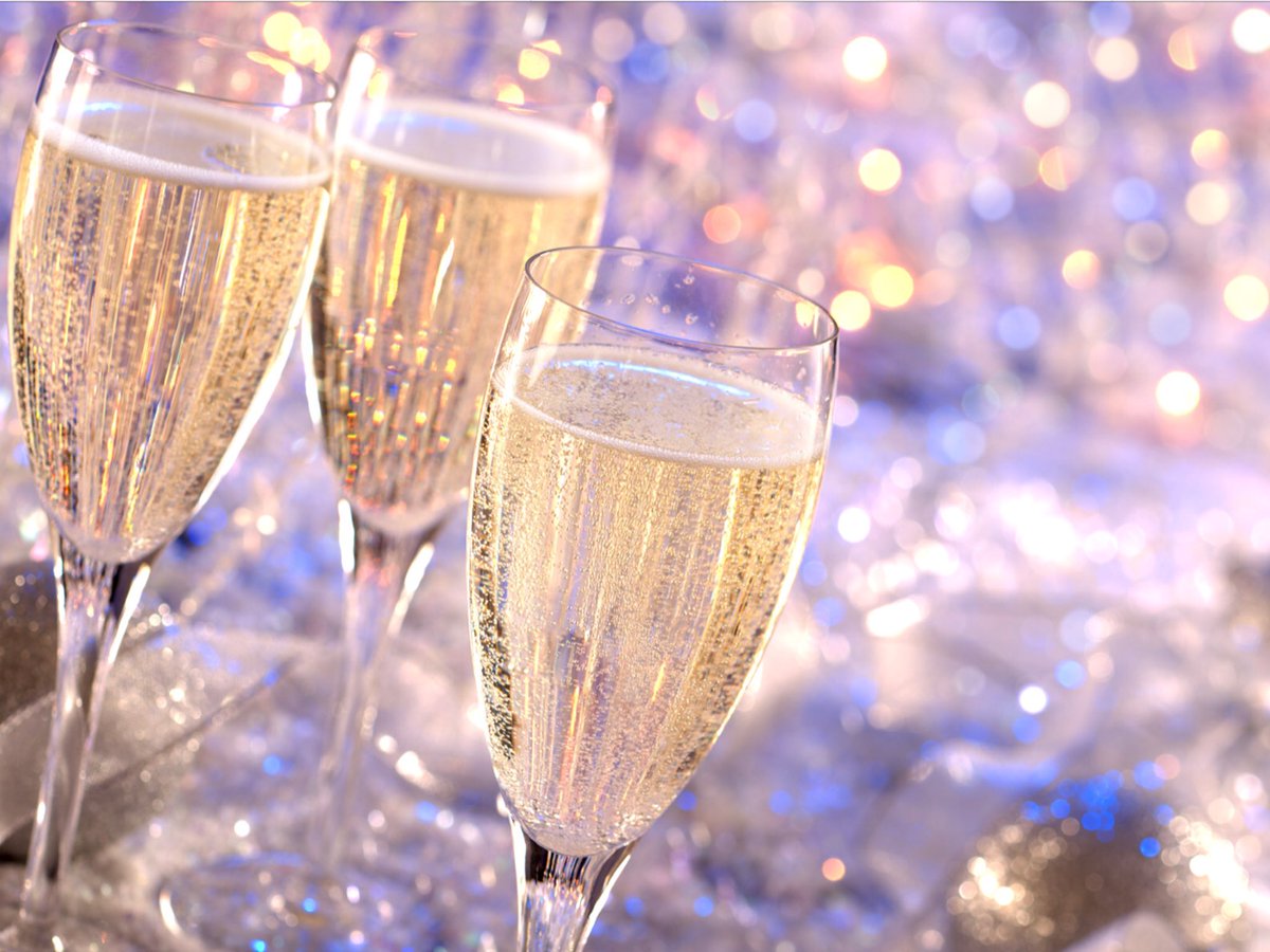 Katebronserud's tweet photo. #Consulting is a glamorous lifestyle, black tie dinners, lots of Christmas Dinners, but you can never let your #consultancy guard down good advice from @WSCPN Mike Wilks #wbsmba @WarwickBSchool https://t.co/c2raiIZW9h