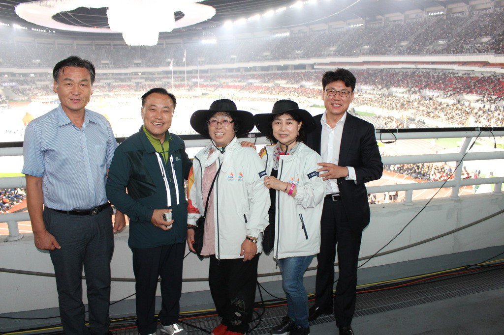 withJinsungjoon's tweet image. 어제 진성준 위원장은 100주년을 맞은 전국체육대회 개막식에 함께 했습니다. 새로운 100년을 향한 축제가 되기를 바랍니다. 

#진성준 #전국체육대회