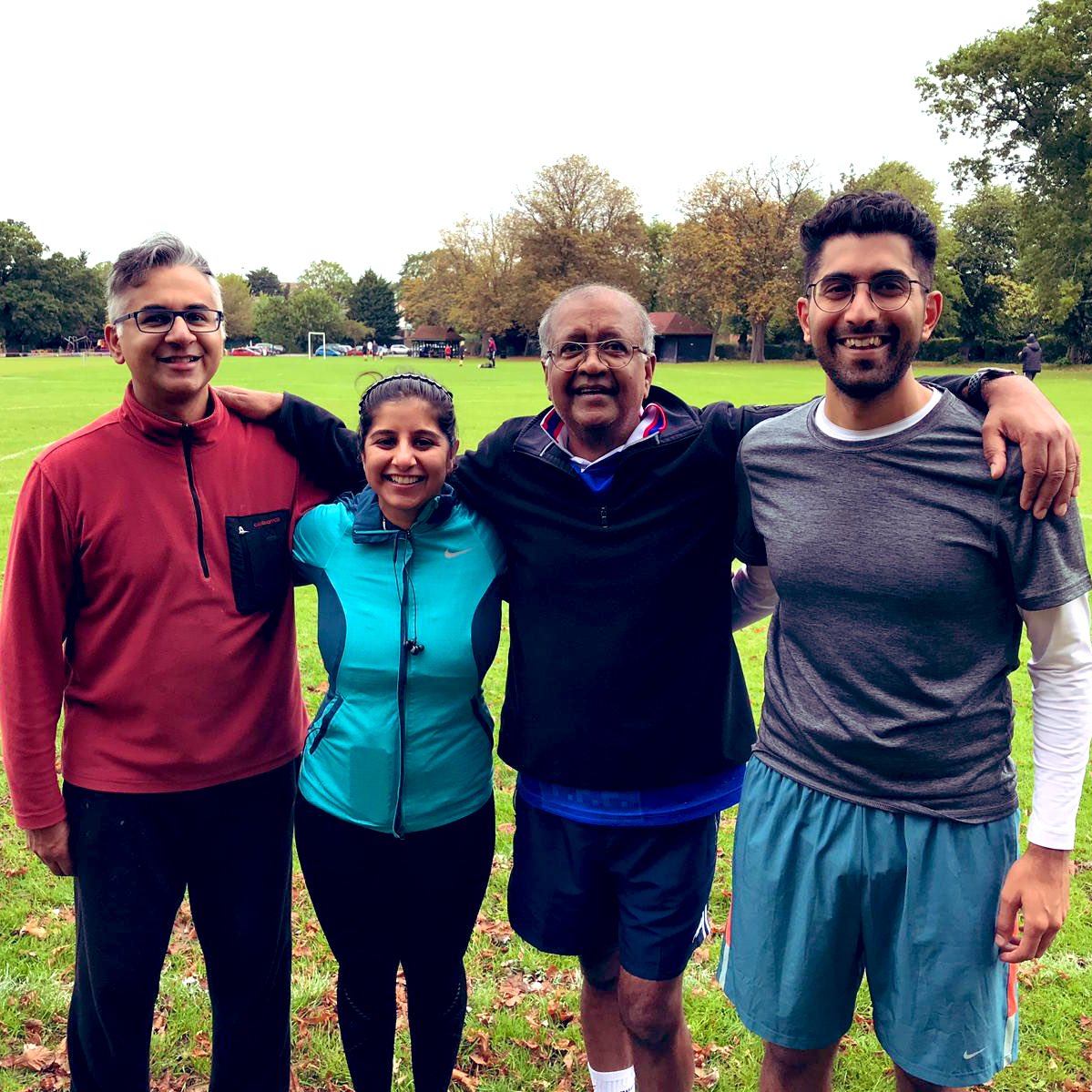 elliotthallMC's tweet photo. Another great @harrowparkrun this morning! Well done to everyone who took part.

Here’s some of our Elliott Hall Medical Centre team at #Harrow’s Recreation Grounds @parkrunUK 🏅

#parkrun #gpparkrunpledge #rcgp 

🏃🏽‍♂️🏃🏽‍♀️🏃🏾‍♂️🏃🏾‍♂️ https://t.co/B7uirhrN4h