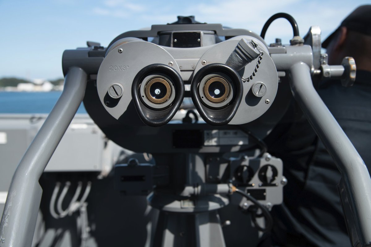 ぷり 護衛艦さみだれの倍双眼鏡と探照灯 この双眼鏡凄い良く見えたな 海上自衛隊 Jmsdf フリートウィーク 観艦式19 ぷり 護衛艦さみだれの倍双眼鏡と探照灯 この双眼鏡凄い良く見えたな 海上自衛隊 Jmsdf フリートウィーク 観艦式19