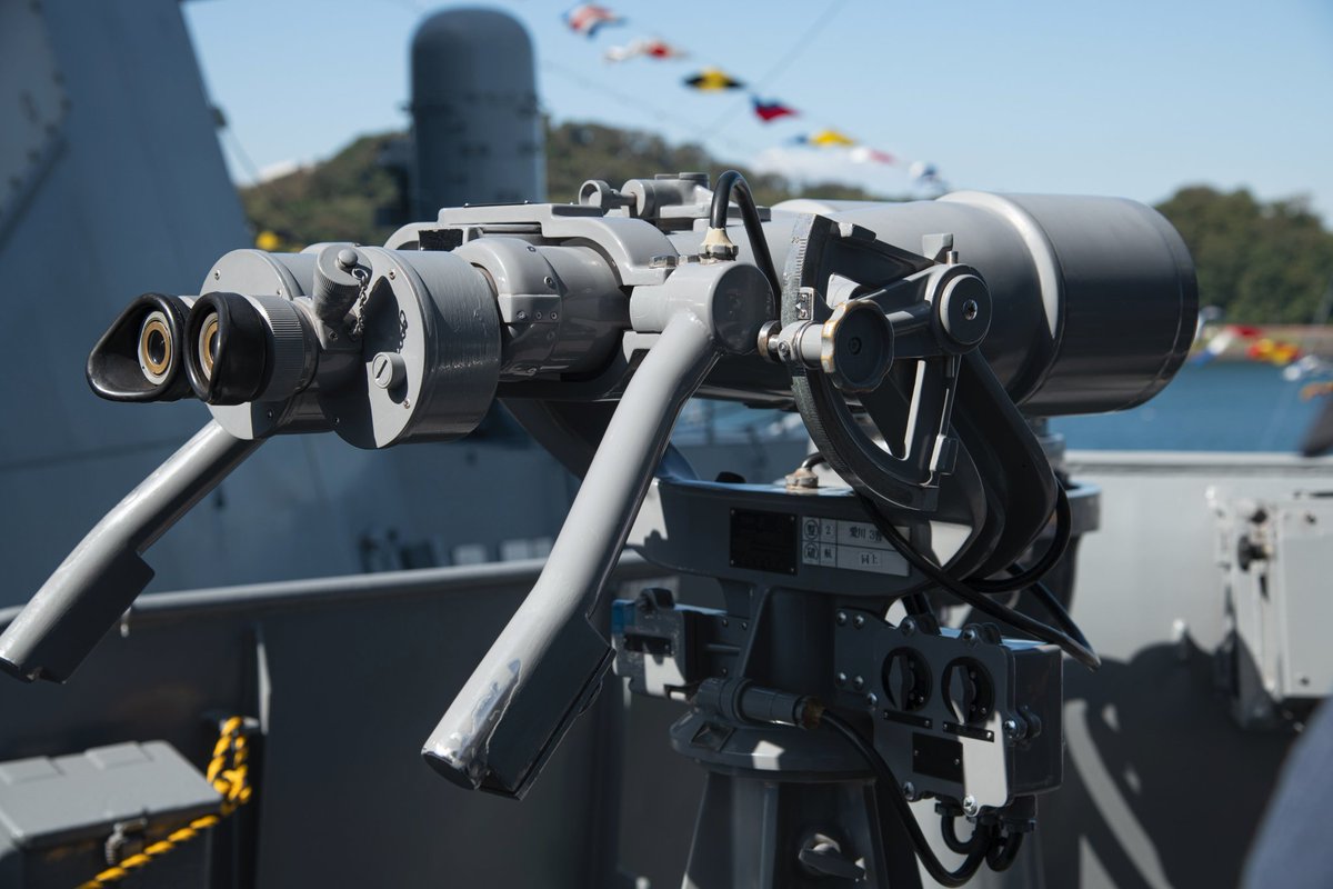 ぷり 護衛艦さみだれの倍双眼鏡と探照灯 この双眼鏡凄い良く見えたな 海上自衛隊 Jmsdf フリートウィーク 観艦式19 ぷり 護衛艦さみだれの倍双眼鏡と探照灯 この双眼鏡凄い良く見えたな 海上自衛隊 Jmsdf フリートウィーク 観艦式19