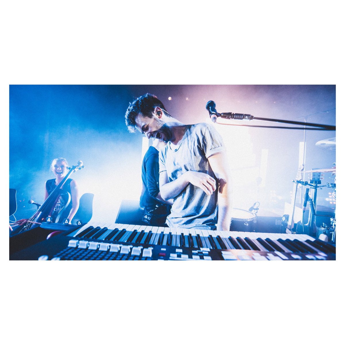 DailyCharlieB's tweet image. #charliebarnesmusic #charliebarnes #charlie