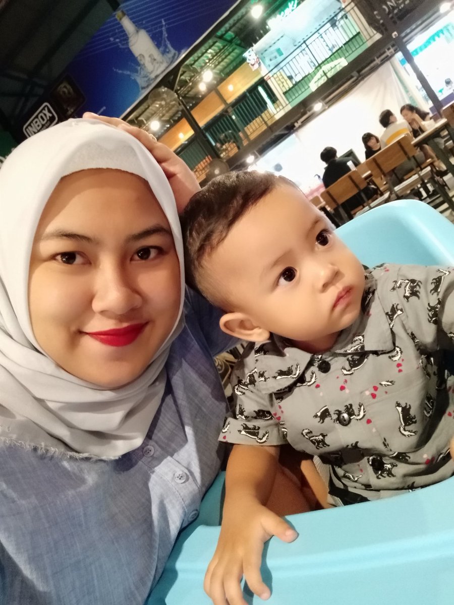 Assalammualaikum twitter. Longgggg time no seeeee 😍🥰