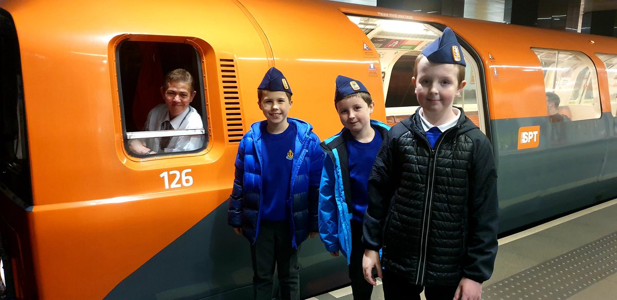 208thGlasgowBB's tweet photo. Taking part in @TheBBGlasgow @GlasgowSubway Challenge today with the Junior Section visiting many places over the city
#FaithInYoungPeople
#bb136
#glasgow https://t.co/h36jaeknYi