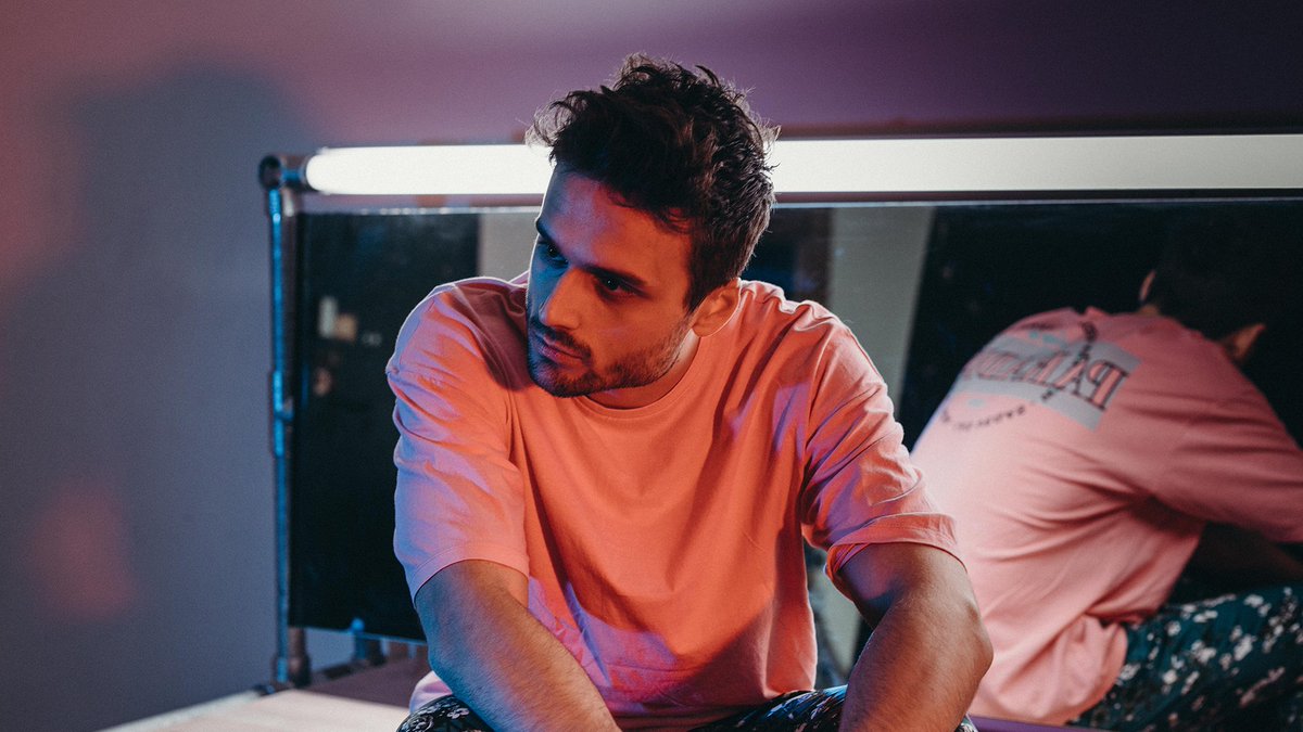 BRAND new music from <a href="/matthewmaltese/">matt maltese</a> on the way, #HaloNeeva &amp; <a href="/SmileySmuggler/">Captain Smuggs</a> who are both in next week, #Diskori who will be on BBC Berkshire tomorrow AND @samwellhandy 👏👏👏

<a href="/BBCBerkshire/">BBC Berkshire</a> 👉 bbc.in/2LKuuoU