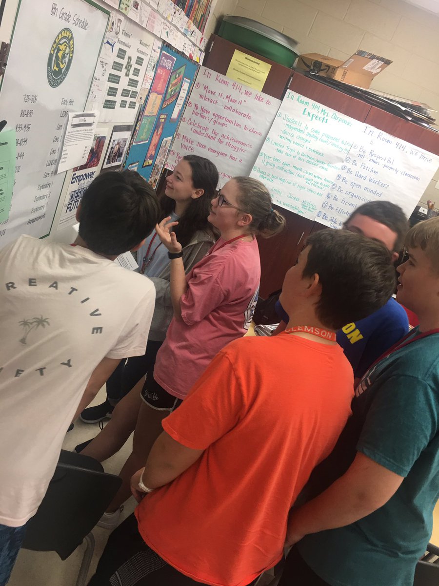 marbarcar1's tweet photo. Selling Krispy Kreme doughnuts for a cause, playing “telephone” for Family Friday, “guest reader” for First Chapter Friday, up and about for story elements review, ending the day “Linking Lexington”...how was your Friday? 💚💛 #LeadwithPride #PHCougarPride #greatwaytoendtheweek https://t.co/Jzy0fGhETo