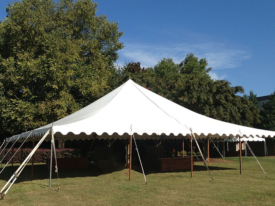 TopTecTents's tweet photo. From main-street festivals to intimate weddings, TopTec’s Expo Sectional Pole tent draws attention at every celebration; it’s designed for a quick set-up that will have your tent crew all smiles. #ExpoTent #TopTecExpo https://t.co/nAsBCWmB73
