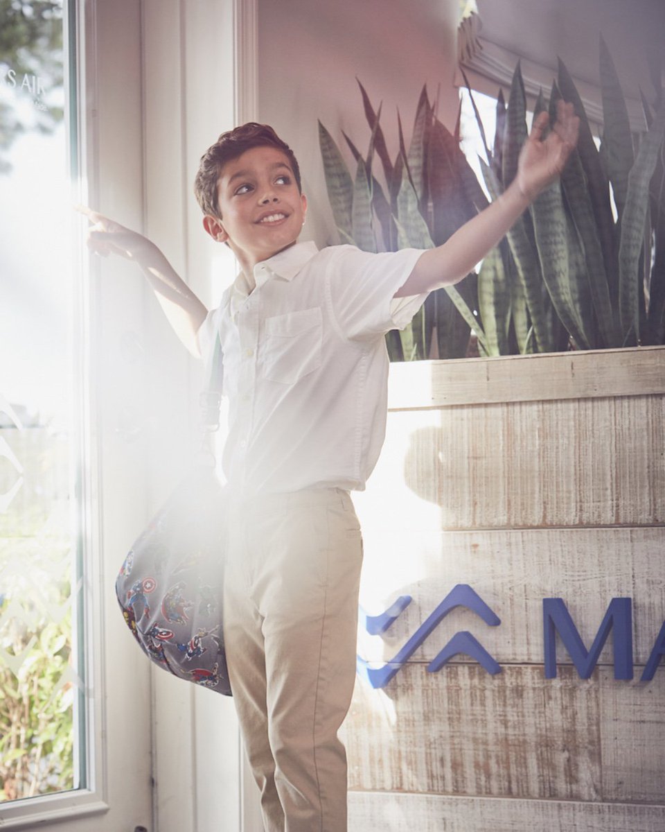 The look of excitement just before the journey begins…

Choose from any of our #Bahamas 🇧🇸  scheduled destinations, day trips or private charter options today! bit.ly/MakersAir

#MakersAir #DestinationsMade #FortLauderdale #privatecharter #scheduledflights #airfreight