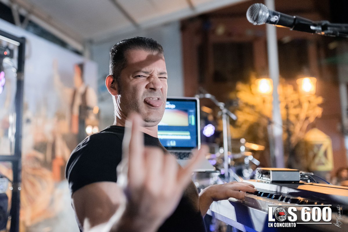 raycotacoronte's tweet photo. Anoche en las Fiestas del Rosario 2019 en Agüimes con @los600oficial - En Concierto.

Más imágenes en: https://t.co/FuWBONJV95

#concierto #agüimes #grancanaria #laspalmas #islasacanarias #canariasviva #music #musica #concert #rock https://t.co/QnTxWWEJLI