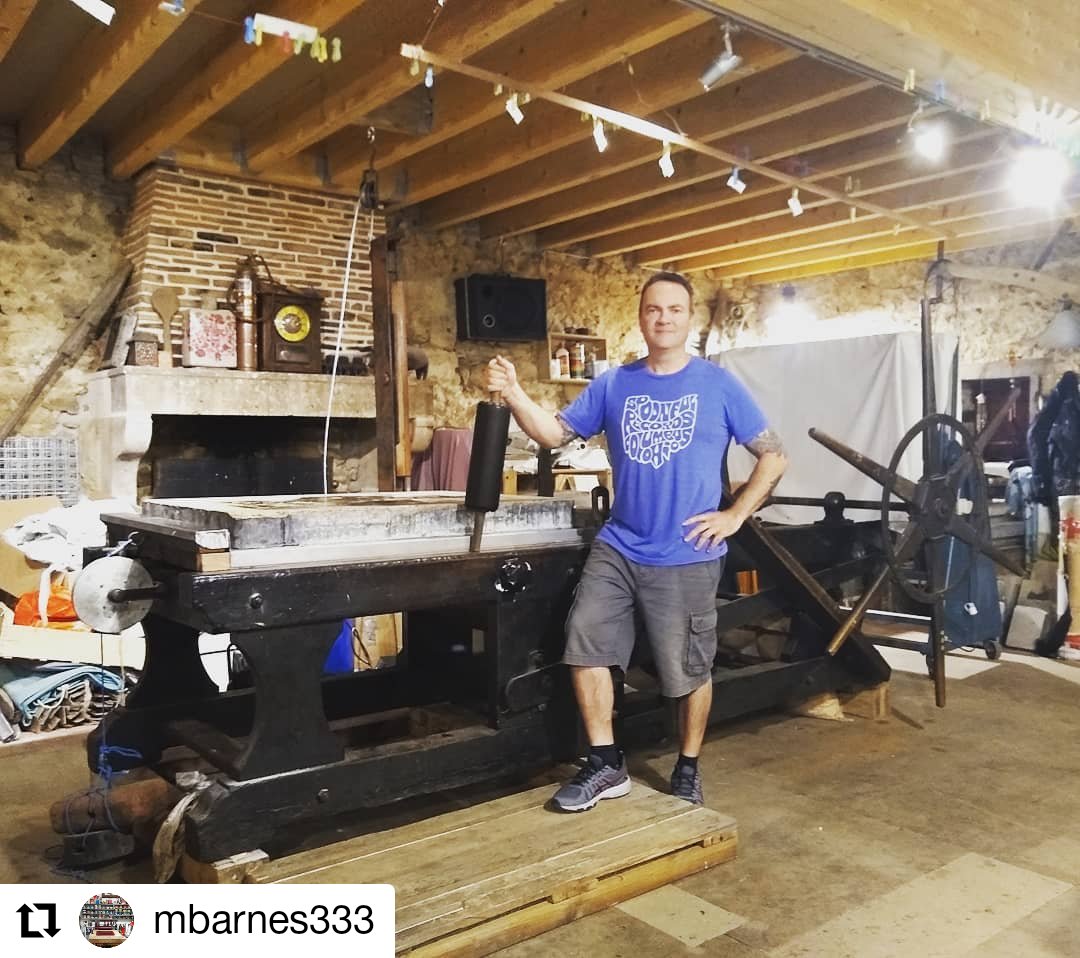 NIUart_design's tweet photo. Welcome back to the states Michael Barnes!  Check out this  awesome work from his residency at Atelier le Grand Village in Paris.  

#niu #niuart #niuprintmaking #niulithography #lithography https://t.co/bgLCswJotk