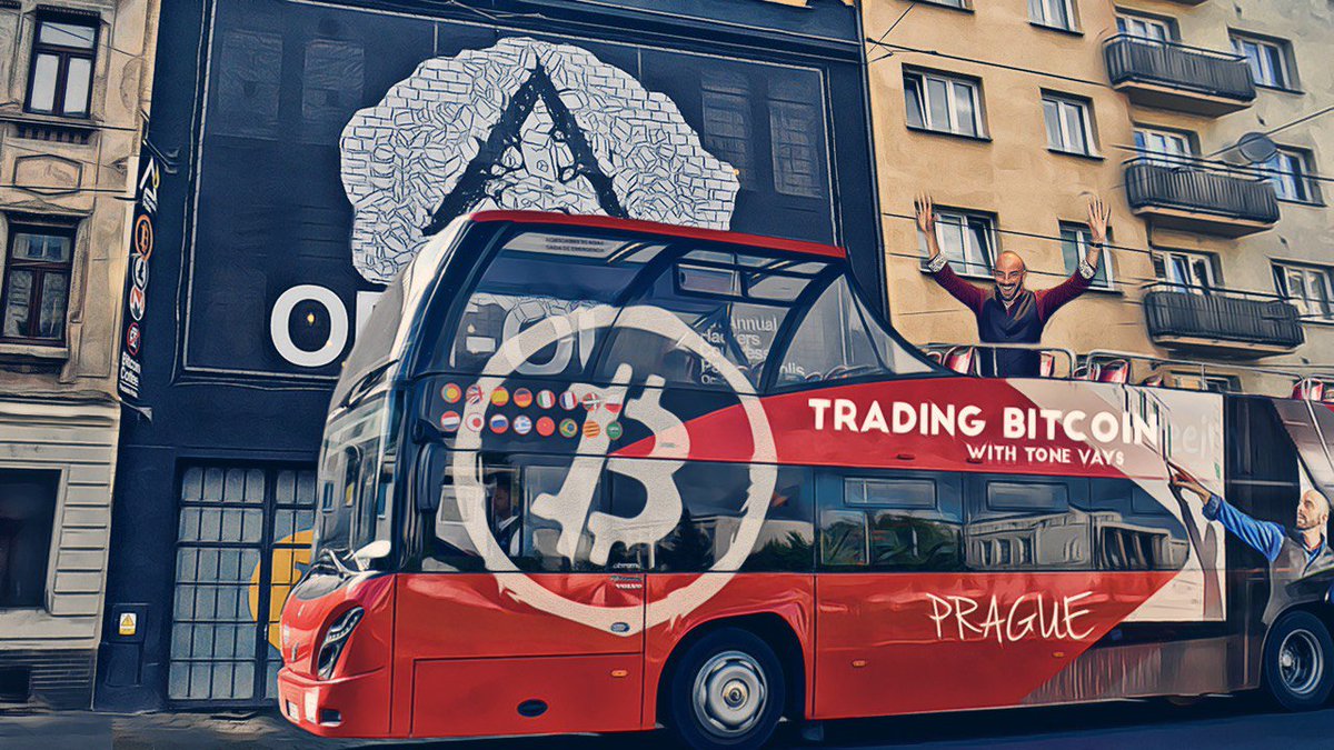 WorldofRusty's tweet image. Who parked this bus outside #hcpp19? youtu.be/1YbYDIlTdLI