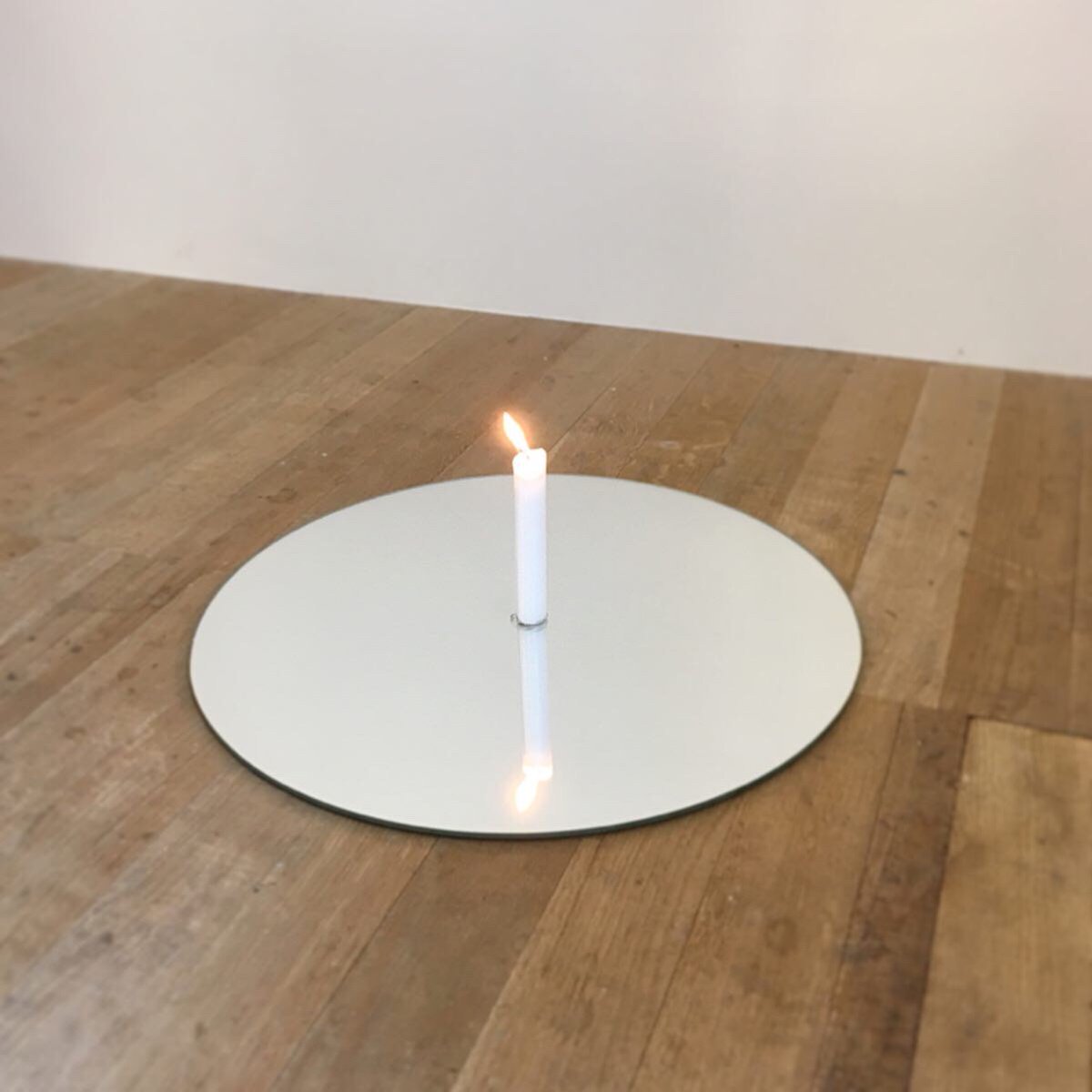 KirstyJKerr's tweet photo. Finally had a chance to see #OlafurEliasson’s show at @Tate. As impressive as his bigger installations are, I think the simplicity of these early works resonated with me the most 🕯

#TateModern #ContemporartArt #Installation #ArtistCurator https://t.co/MNHN0O9c9j
