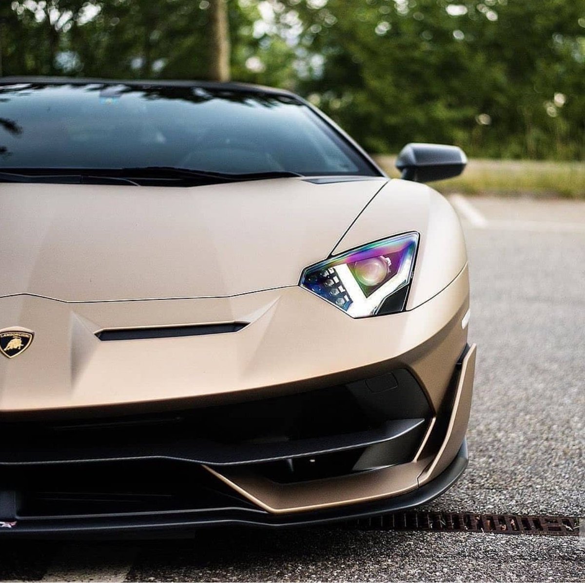 DailyLamboTM's tweet photo. Lamborghini SVJ. https://t.co/KT4hJMDZXu
