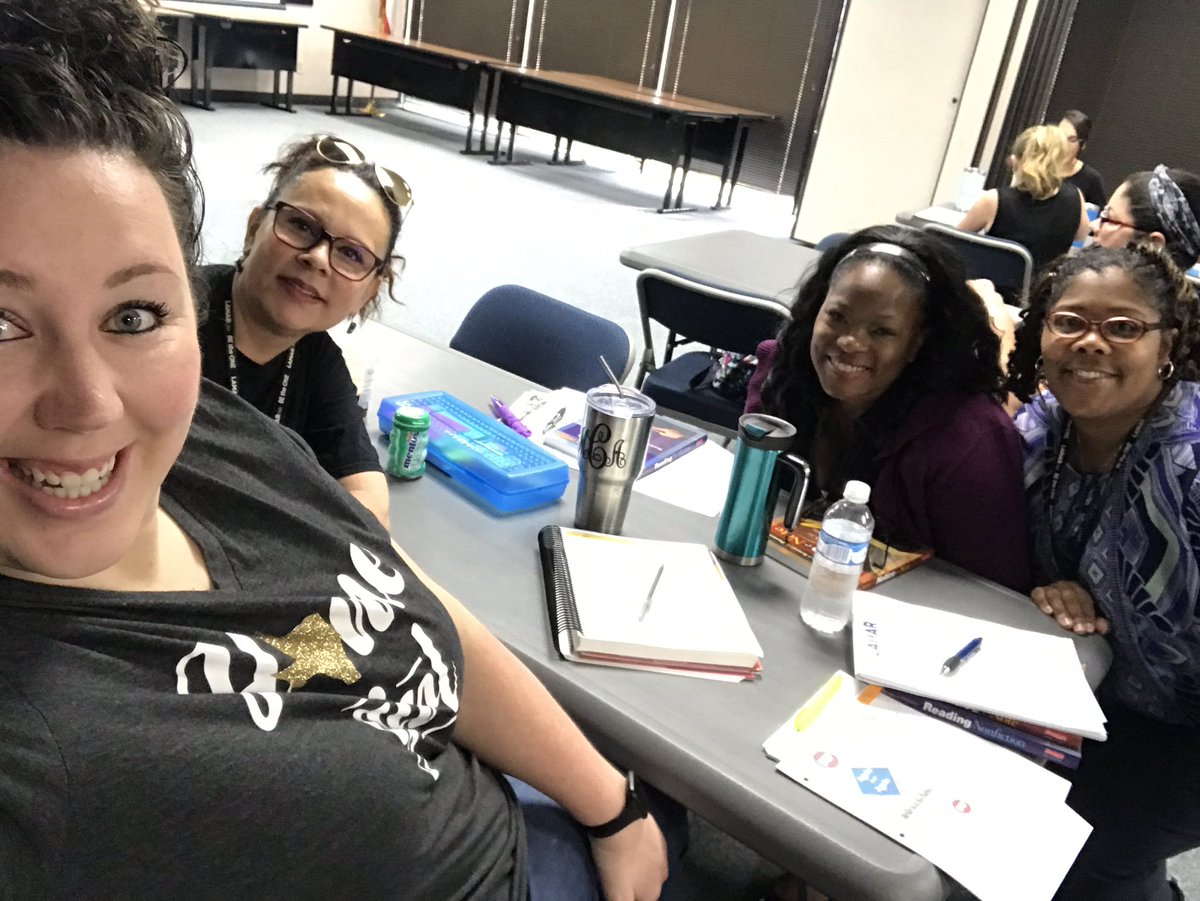 CoachCueva's tweet image. Rise and shine! Time for some Notice and Note training. Thank you so much @beckypuste and @AbbyKettler for taking time out of your Saturday to help teach us! #noticeandnote #pd #awayslearning