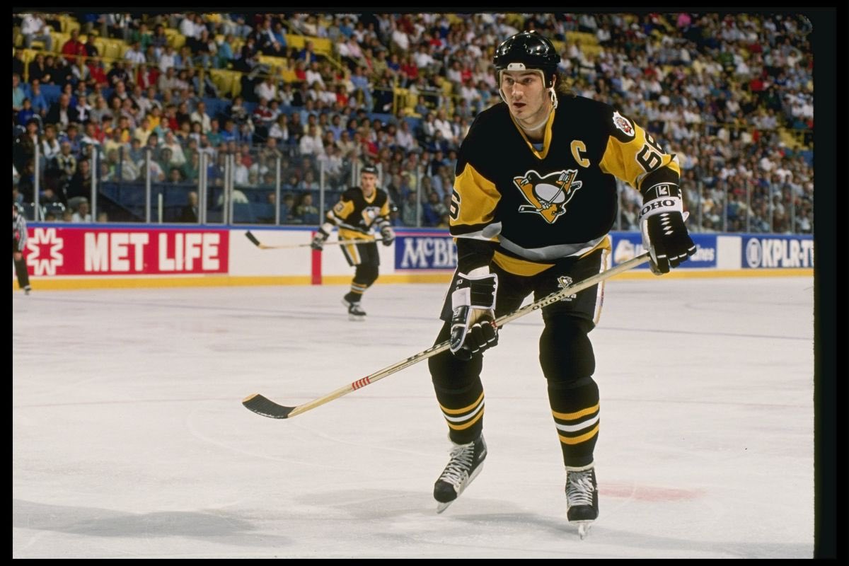 Himes412's tweet photo. Happy Birthday to the #GreatestOne #66 🐧 https://t.co/IFtoiLQX1y