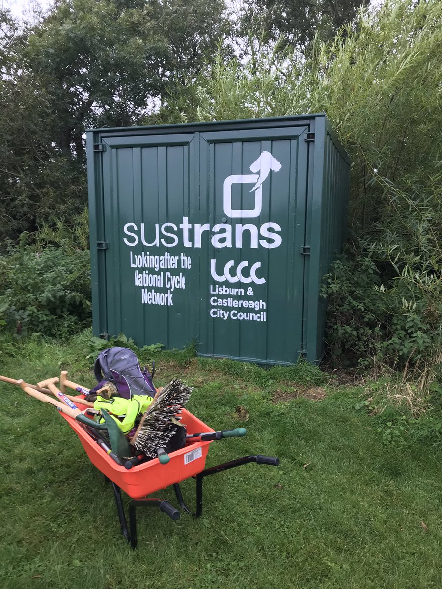 ashley hunter tweet media