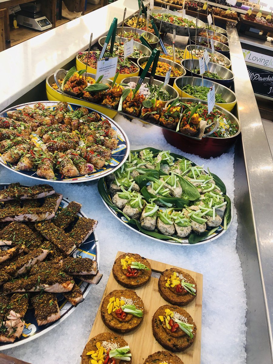 All ready and set to go. Have a great weekend everyone 😀. We are also at the Dingle food festival this weekend if anyone is looking for a great foodie weekend. So much to sample 😋😋😋.
.
#dinglefoodfestival #foodfestival #salads #dingle #goodfoodireland #farmersmarket