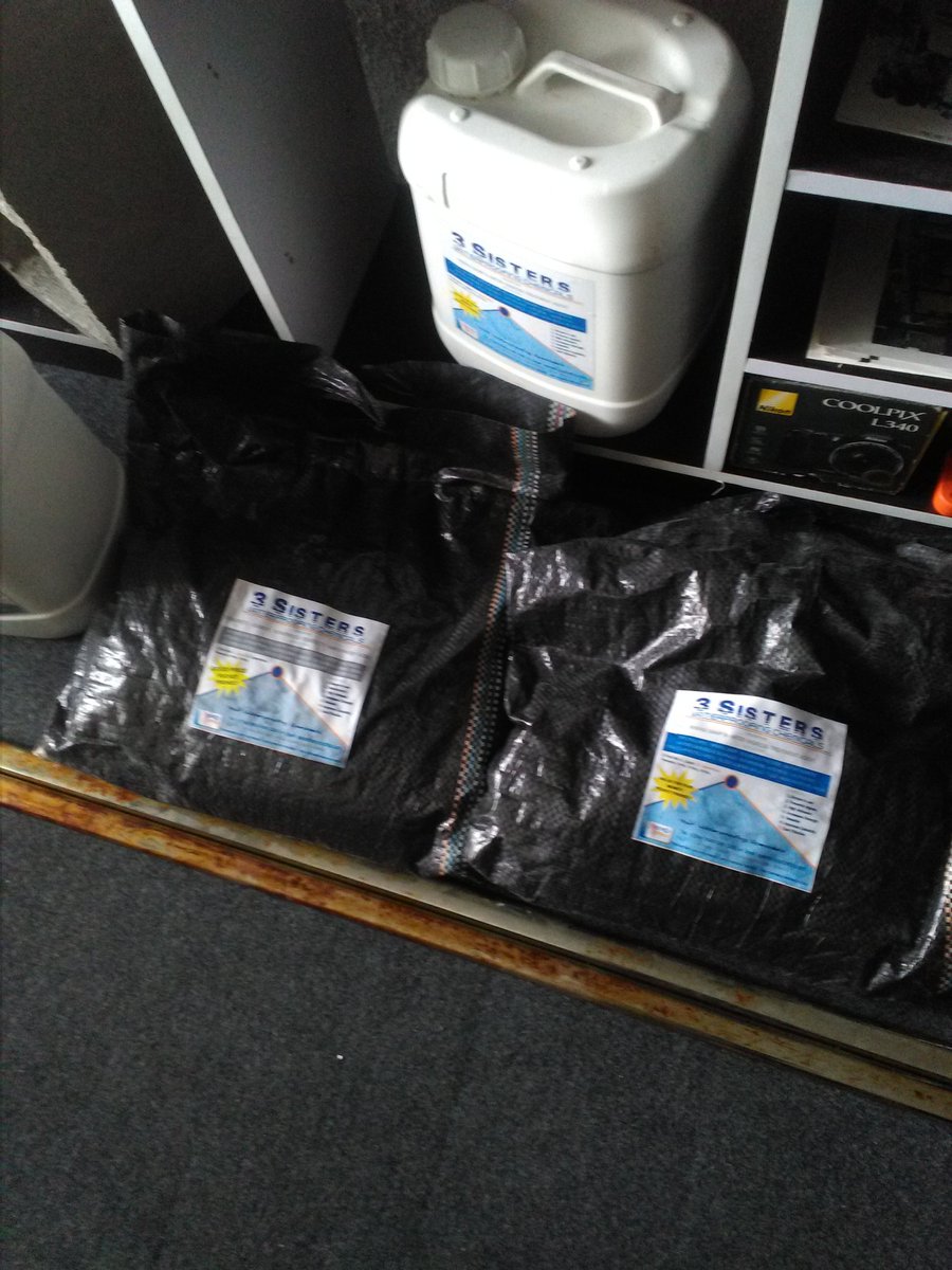 Selling now is made in Nigeria damp and waterproofing admixtures. Effective treatment for damp,concrete strengthen & waterproofing. #Nigeria #TechnologyNews #NigeriaAt59 #Construction @DONJAZZY @Blaaq_ie @NigMuseum @NTANewsNow @followlasg @Millishield @aishambuhari @BolanleCole