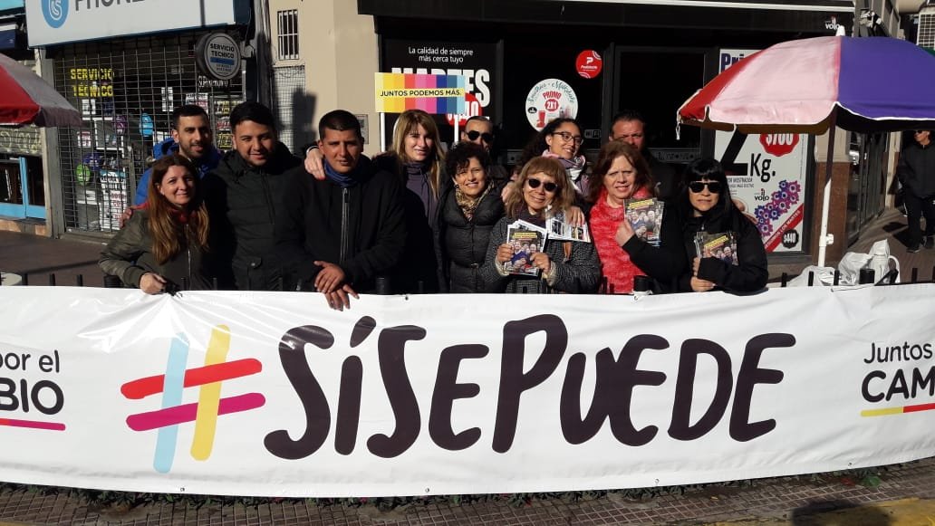 Su69622723's tweet photo. Juntos  con @P_Villalba en la comuna 5 esquina independencia y boedo 💪 #SiSePuede https://t.co/9bX5ggu2dB