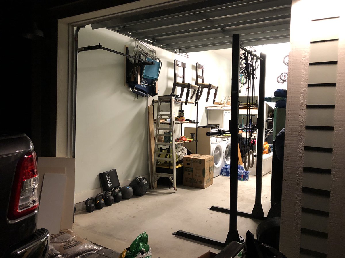 Apfaff's tweet image. The start of something great ... #crossfit #homegym