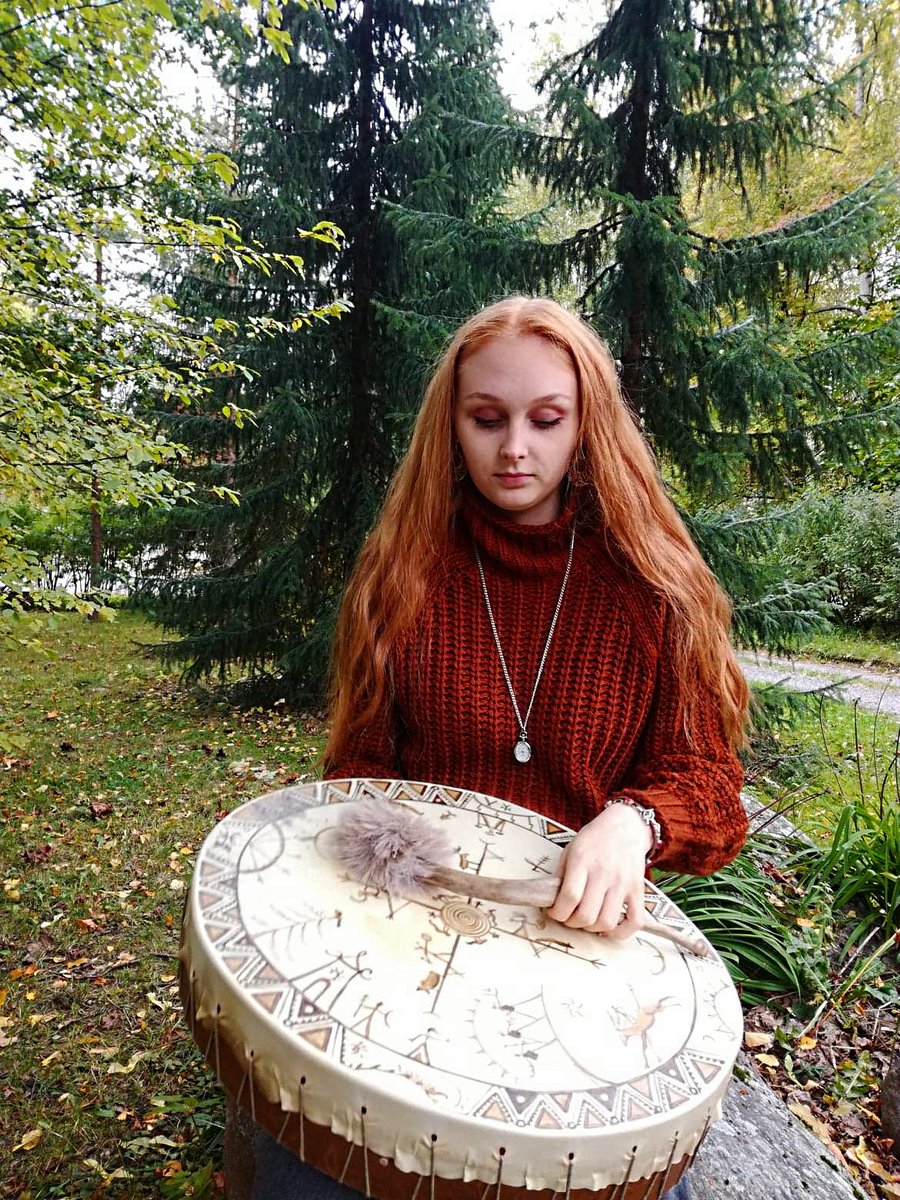 taikalaakso's tweet photo. https://t.co/b22cx22V1x
#mystique #lappland #tribe #healing #rainbowtribe #witchcraft #wicca #unique #shamanicdrum #naturaldyes #shamandrum #magicitem #ancientwork #homeofdrums #magicalgarden #flowers #framedrums #framedrum #yoga #pagan #handpainted #handcrafted https://t.co/lLkfXkJM5R