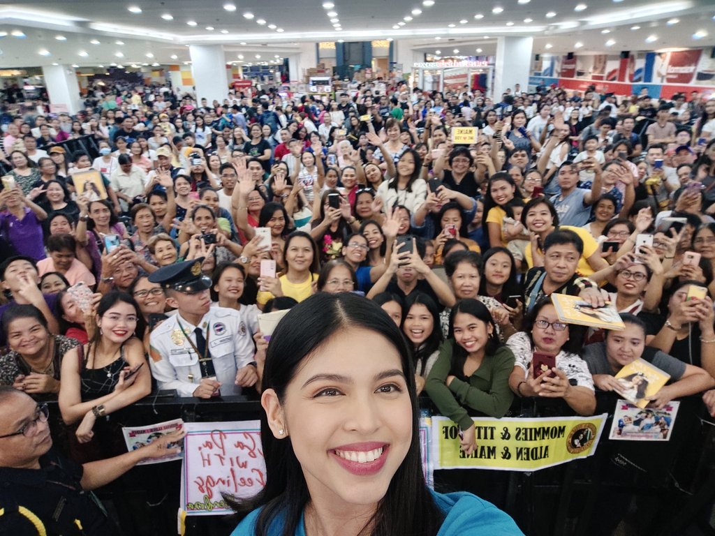 mainedcm's tweet photo. Thank you for spending your Saturday afternoon and evening with me, mga dabarkads sa #IsaPaFeelsTripSaSouth! Sa susunod ulit! O, #DADDYSGURLArtistahin naman, tutok na sa GMA 7! Enjoy your weekend! https://t.co/goDyFyfUYi