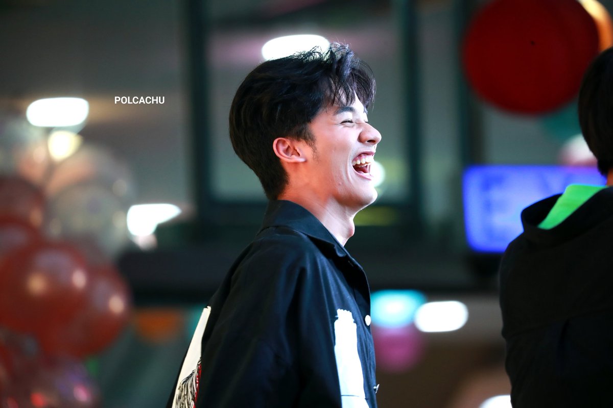 Polcachu's tweet photo. 191005 #Tawan_v #ชาวบ้าน https://t.co/vSE4NxSdwW