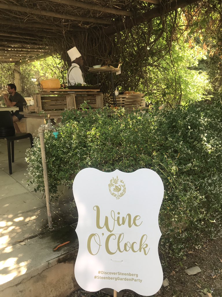 Vovla06's tweet photo. #SteenbergGardenParty #livesteenberg https://t.co/6djAa6OHbY