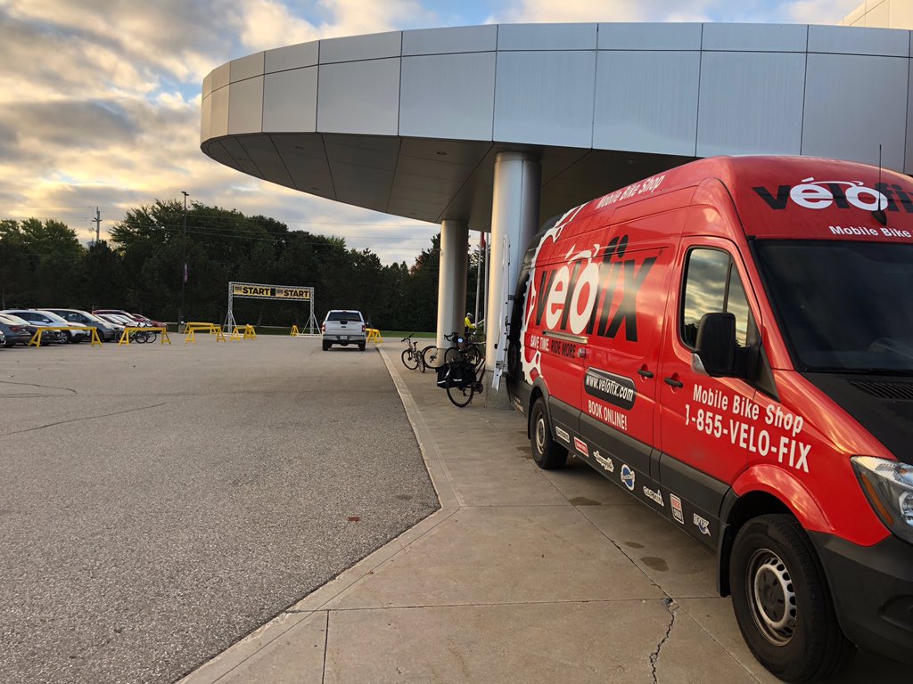 VelofixKW's tweet photo. Good morning ☀️ It is a beautiful 🍂fall🍁day for @Rideforrefuge. 
.
.
#mobilebikeshop #ridersupport #bikewr #velofixkw #rideforrefuge https://t.co/1S3yywdI4l