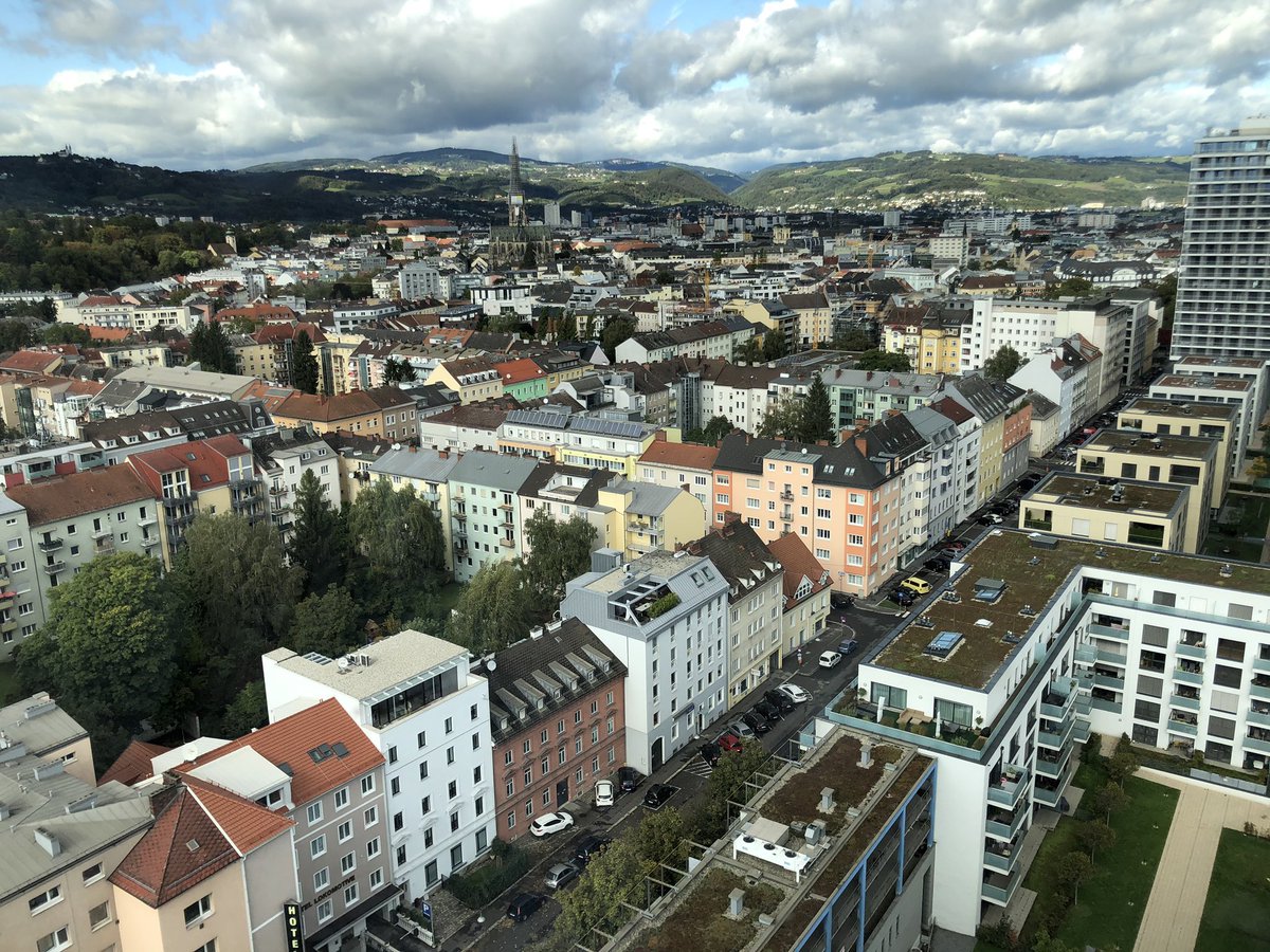 AkarionOfficial's tweet photo. Akarion auf der @SoCraTesAT, eine Open Space Konferenz zum Thema Software Crafting und Testing. Cooles Format, spannende Vorträge und eine wunderschöne Aussicht vom Wissensturm in Linz, was will man mehr? #SoCraTesAT https://t.co/5iXsYrzkYi
