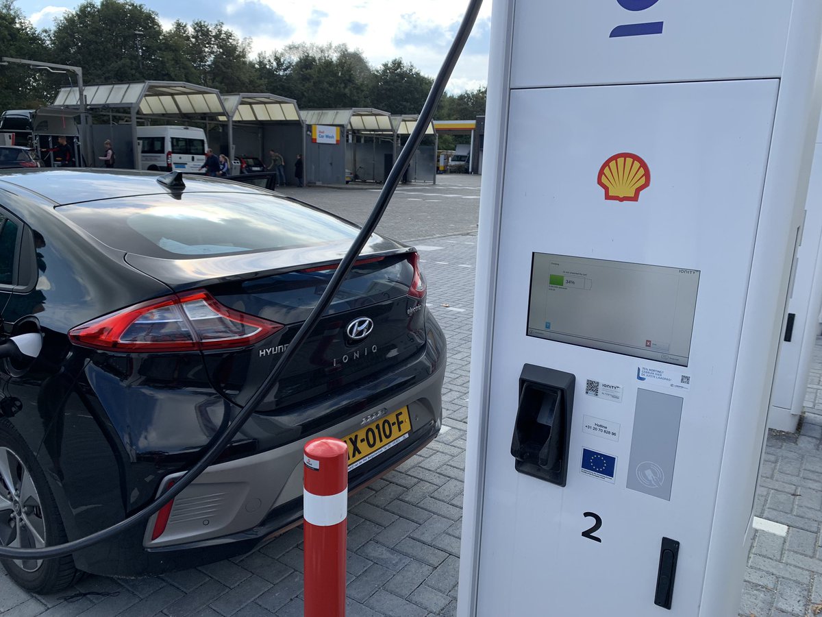 Kan laden ook te snel gaan? Bijna geen tijd voor koffie! 😅 Heerlijk vlot weer onderweg.  #Shell #Ionity