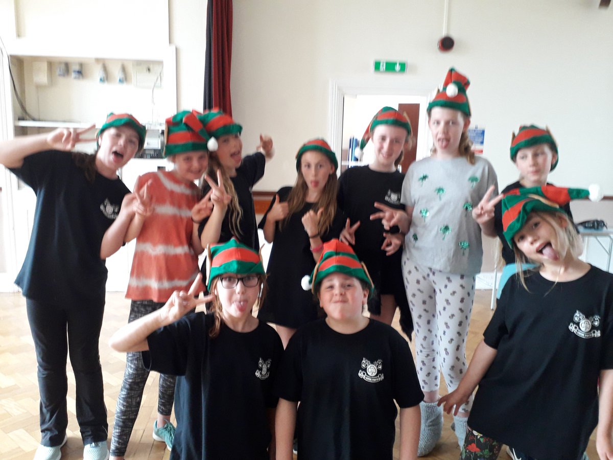 guidepanto's tweet photo. Only 2 months until our performances #excited! #SnowWhite19 https://t.co/yPSjYJJTKG