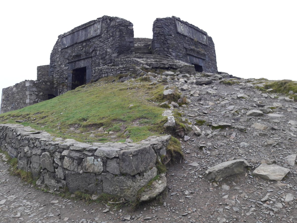 hoffiOT's tweet photo. Good recce of the Fell Hell route with @neilius7 this morning. That is a beast! Need to get some more training in to be ready for the race next month.
#moelfamau #running #morningrun #runningOTs #runningwithfriends #runningwithcolleagues #runr #ukrunchat #fellhell #trailrunning https://t.co/ZANlPAHQDR