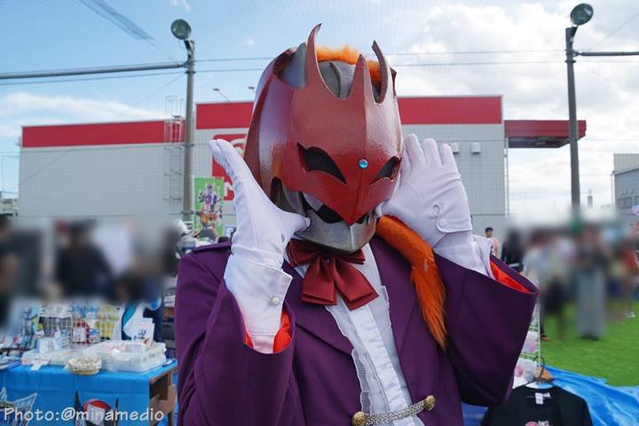 あめでお 大人気のぱしおさんとアゲハちゃん不在の パワーシティーオーイタ のブースをしっかり守るミニゴルザさんと それを高らかに持ち上げるアゲハちゃんなのでありました ローカルヒーロー祭 日本ローカルヒーロー祭 T Co Hdux9d0txy