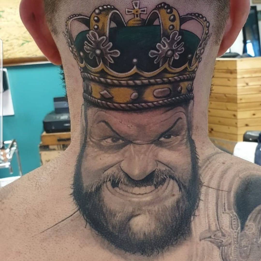 ItsLloydM8's tweet photo. Just had the tattoo finished champ 🔥🔥 @Tyson_Fury https://t.co/lcexEhPixX