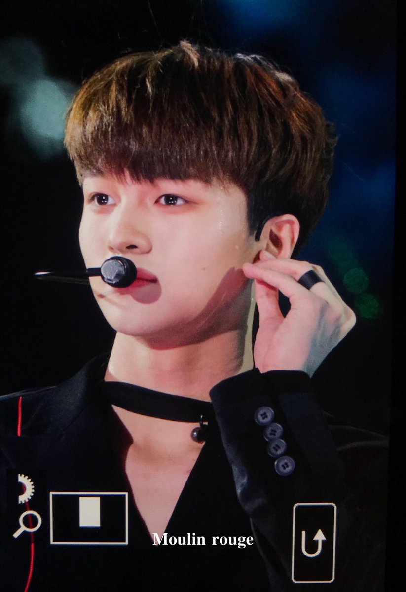 moulinrouge0709's tweet photo. 191005 강남페

^-T...

#7번방의준호 #차준호 #준호 #X1 #엑스원 #CHAJUNHO #JUNHO https://t.co/wADgy13Rqn