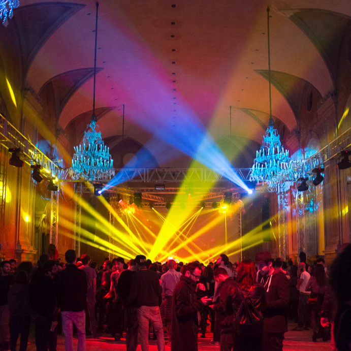 robotfestival's tweet photo. Non mancare a ROBOT 11 - preview, il 12 Ottobre a Palazzo Re Enzo!
______
🎫 Biglietti Early Bird a 15€ + dp, disponibilità limitata → https://t.co/j3avauzXXS
#ROBOT11 #ROBOTFESTIVAL https://t.co/SsTufSvD2d