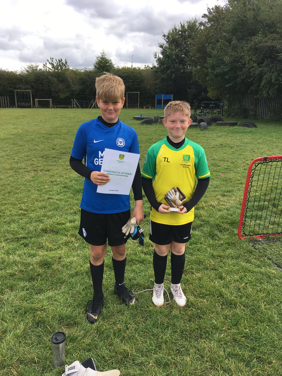 Club_GK's tweet photo. Super mornings work, sun out, massively important session, and what a pleasure to get to work with the likes of Lewis and Thomas here, #firstlineofattack 🙌🏻😀 https://t.co/ER5rp8CezB
