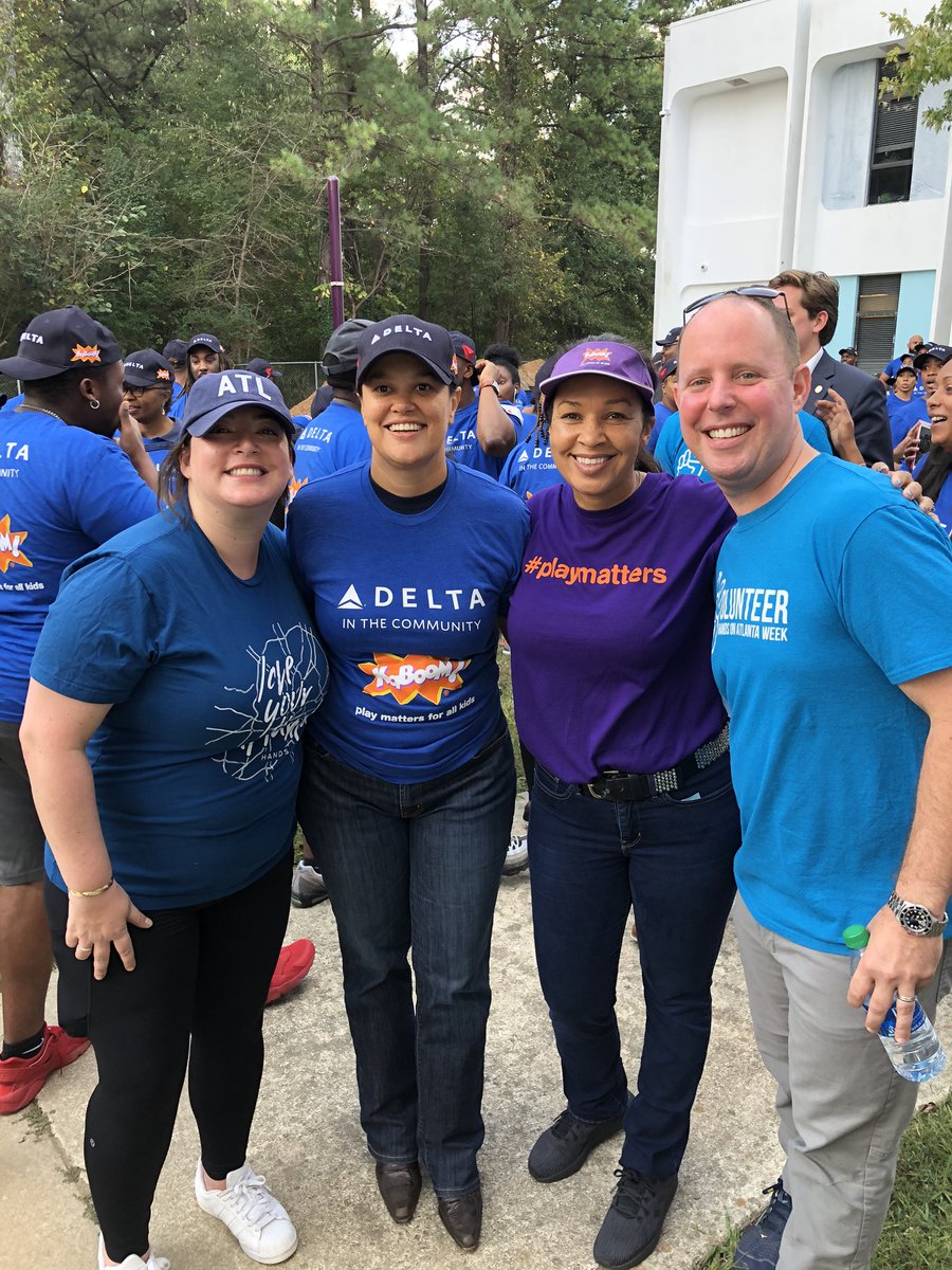 HandsOnAtlanta's tweet image. Hands On Atlanta Week is officially under way! We started the morning with 200 volunteers from @delta, our friends @kaboom and the @kippsoulprimary community! #deltaserves #atlserves #kippsoulprimary #playmatters