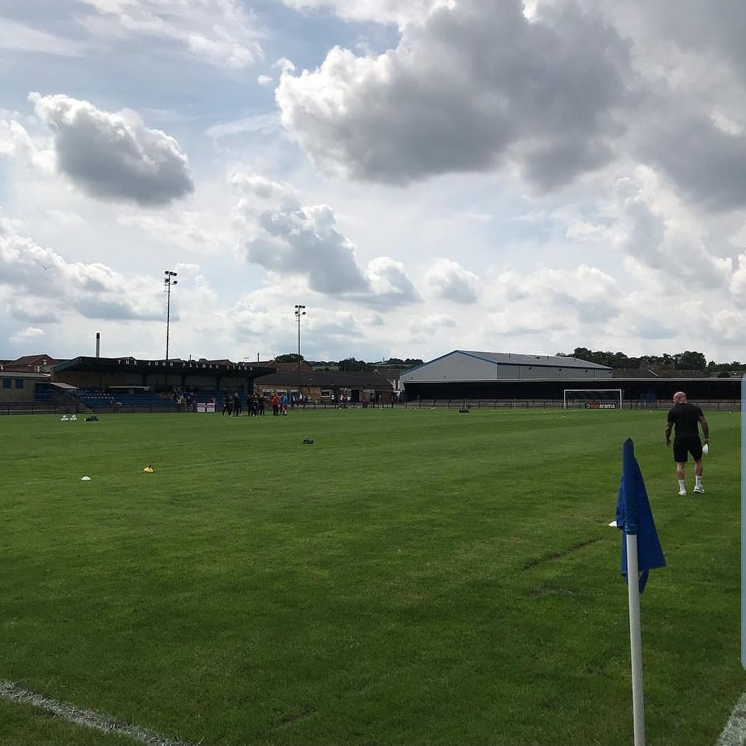 LiveSportsFM's tweet photo. 🏆 LIVE ON AIR NOW (3pm KO):

The Emirates FA Cup - Third Qualifying Round

Farsley Celtic vs Southport

Live commentary online with Tom Clayton &amp; Barry Gallagher on https://t.co/a2x4nEIMvr

OR

https://t.co/1NPfT8pfck

Tweet us @LiveSportsFM 

#FACup🏆 https://t.co/gjIutoo09e