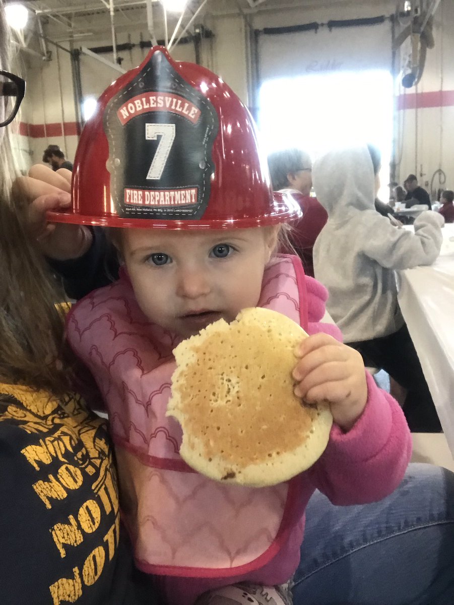 MrsDavidsonSC's tweet photo. That was a yummy pancake breakfast! @NoblesvilleFD https://t.co/qBztMbCJ5u