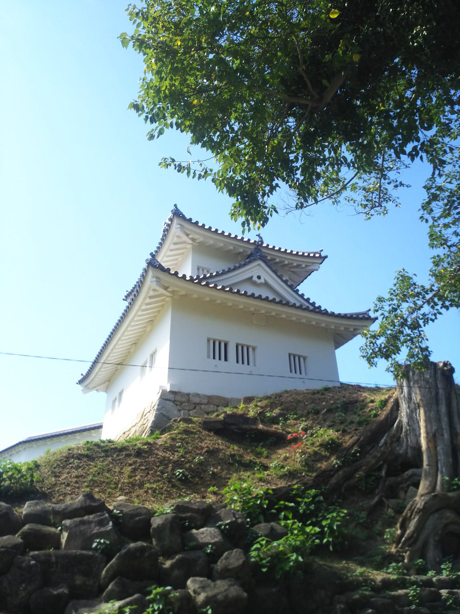 Rokudanda 岡崎城です 松山城 の櫓を参考にしたという木造再建の東隅櫓がよかった 無人でしたが中も見学できました もちろん御城印もゲット Rokudanda 岡崎城です 松山城 の櫓を参考にしたという木造再建の東隅櫓がよかった 無人でしたが中も見学できました もちろん御城印もゲット