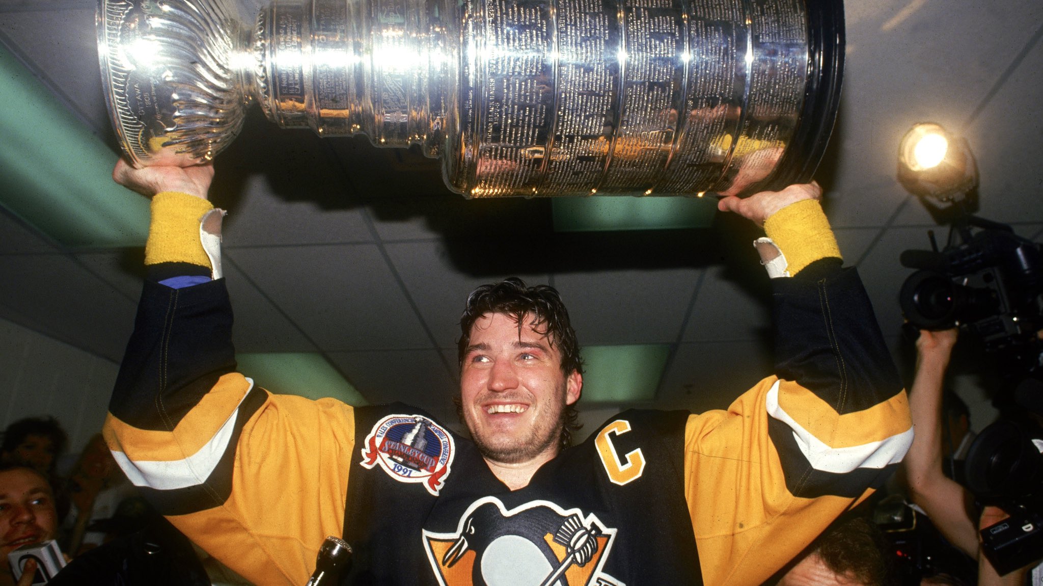  penguins: Raise one for Mario Lemieux.  Happy birthday, Super Mario! 