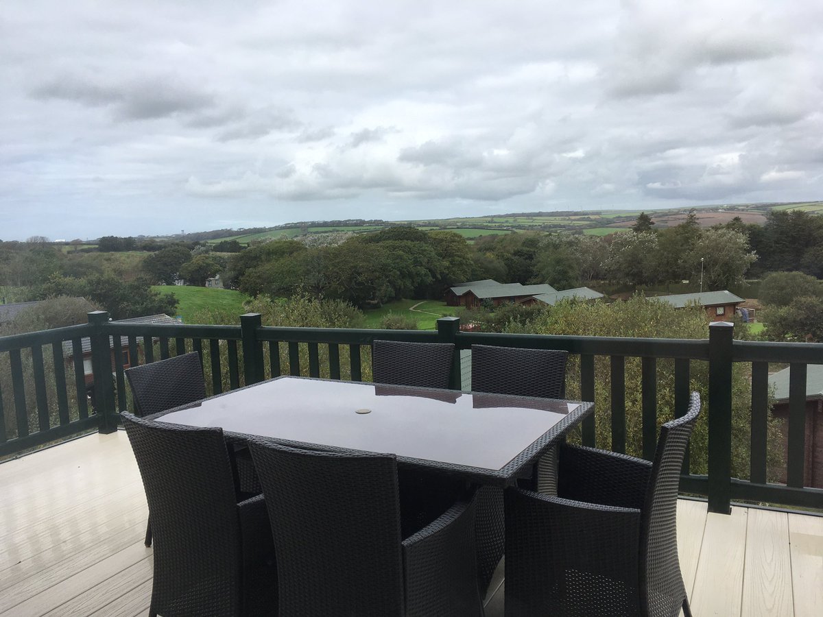 ShelleyWatson4's tweet image. Arrived in Cornwall for our October break #WhiteAcres  @News_Reel In a lovely lodge, thank you @Brownsleisure for the welcome pack and the let of your lodge for the second time this year. No work and no laptop for a week #OctoberBreak #Holidays #restandrelaxation