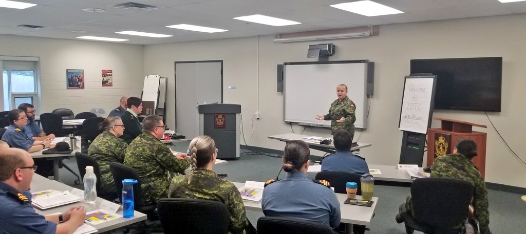 GeorginaMBishop's tweet photo. Welcoming students @RCISAtlantic #IOTCatl #knowledgesharing #interacticelearning https://t.co/KMsrRnU9MA