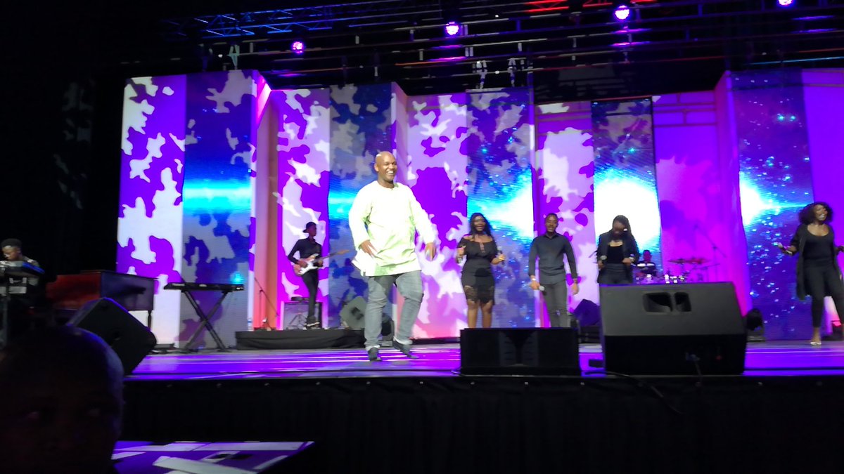 billysigudla's tweet photo. #Kgotso on stage #music #MagicMusicSessions #MagicalPerformance #5October2019 @timesquareza @VertexEvents 🎼🎵🎶🎤🎷🎸🎹🎻🎺🥁🔥🔥🔥 #goldencircle @METROFMSA @motswedingfm @Mzansimagic https://t.co/w3qfF7anmJ