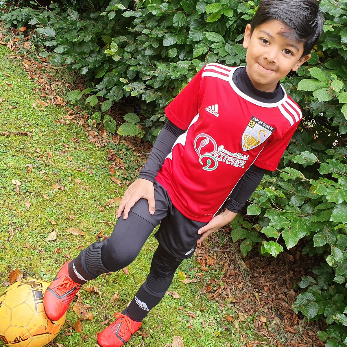 KitchenHalal's tweet image. Gourmet Halal Kitchen are proud to be sponsors of a local team, Aspley Guise Football Club, U9 Puma's.
Good luck for the season! Go Aspley Guise!
#aspleyguisefootballclub #aspleyguise #aspleyguisefc #football 
#sponsor #localbusiness