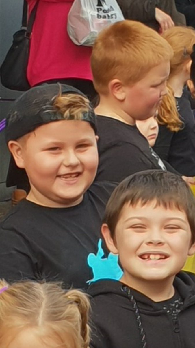 The dynamic duo 💖💖💖💖 my Lil dancing boys <a href="/YouldKelly/">Kelly Yould</a> <a href="/SimonYould/">Simon Yould</a>